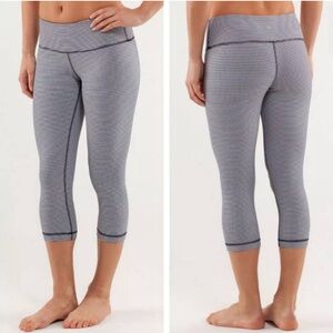 Lululemon Wunder Under Crops Size 4 or XS